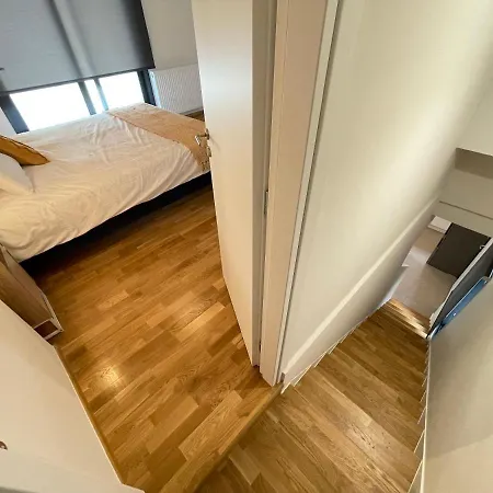 Apartament Modern Near Marina Flisvos *